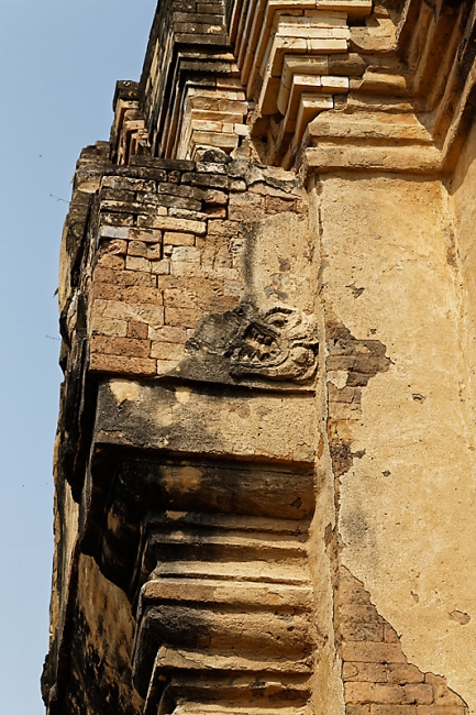 Prasat Sikhoraphum-MAR15-033